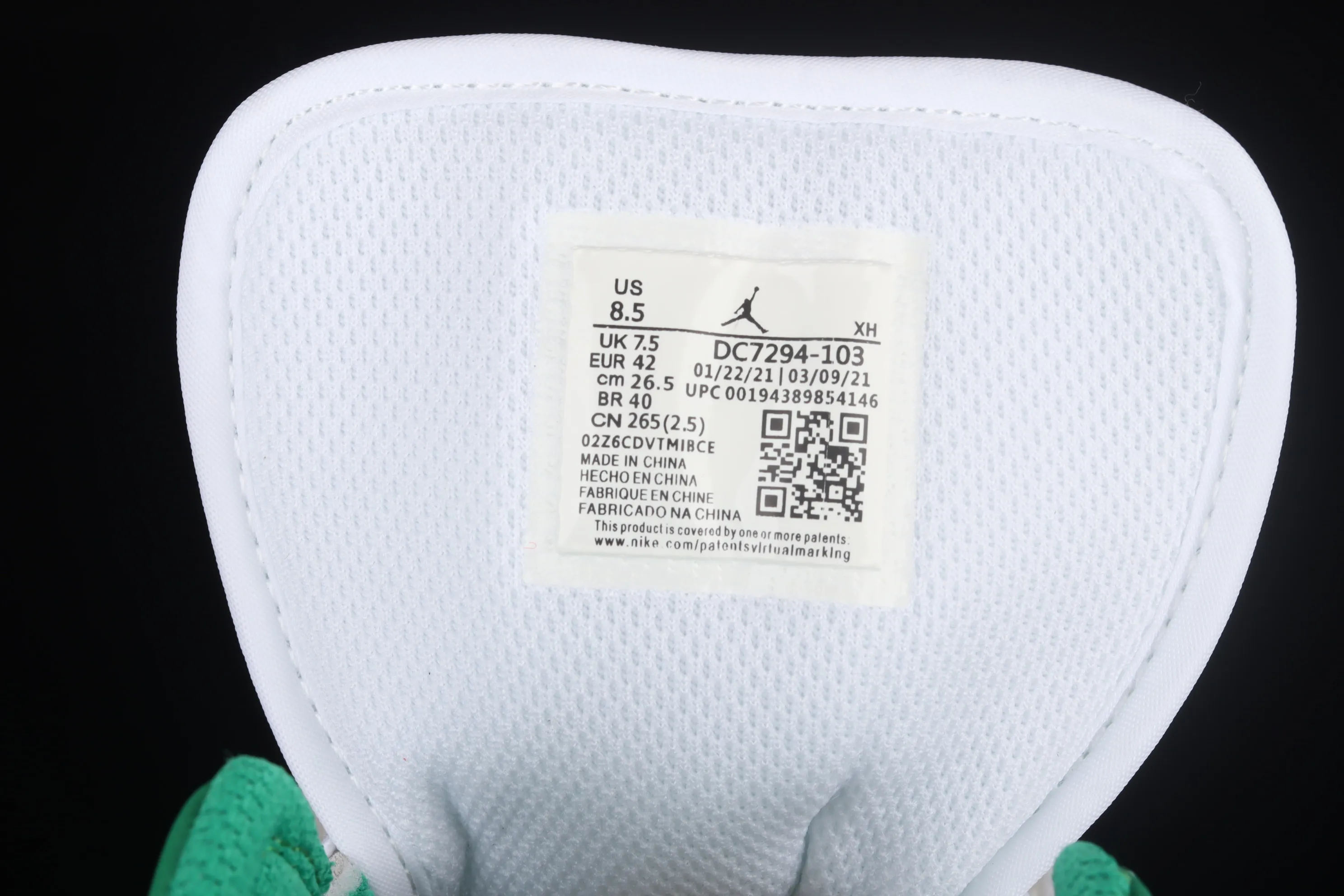 All categories Air Jordan Jordan series basketball shoes Air Jordan 1 Mid Air Jordan 1 Mid AJ1 Joe 1 meter white green mid-top cultural basketball shoes DC9294-103
